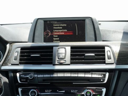 Used 2017 BMW 430i Convertible image 32