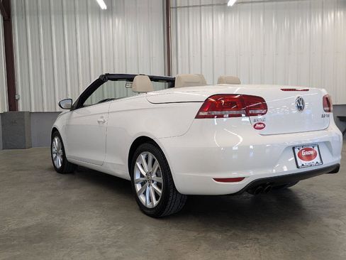 Used 2012 Volkswagen Eos Komfort image 11