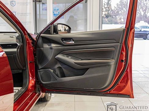 Used 2019 Nissan Altima 2.5 SR w/ SR Premium Package image 36