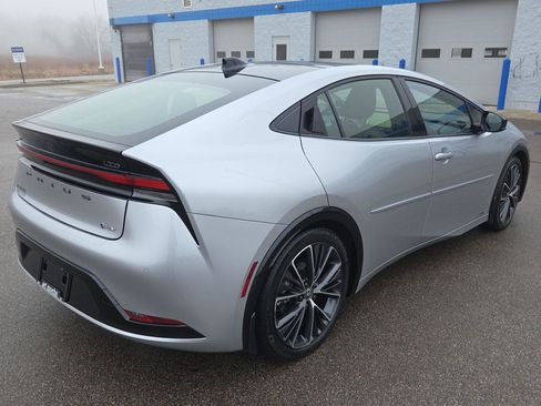 Used 2024 Toyota Prius Limited image 7