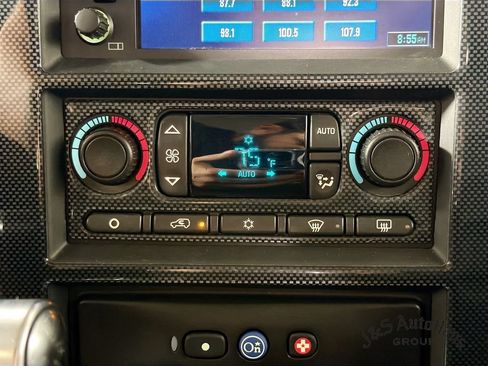 Used 2005 HUMMER H2 SUT w/ Preferred Equipment Group AWD/4WD image 18