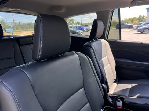 Used 2020 Honda Pilot Touring image 30