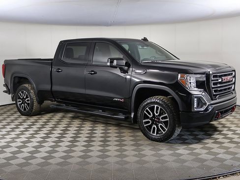 Used 2022 GMC Sierra 1500 AT4 image 2