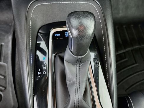 Used 2020 Toyota Corolla XSE FWD image 18