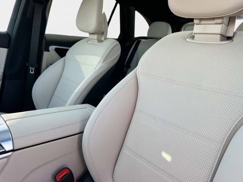 New 2026 Mercedes-Benz GLC 300 image 23