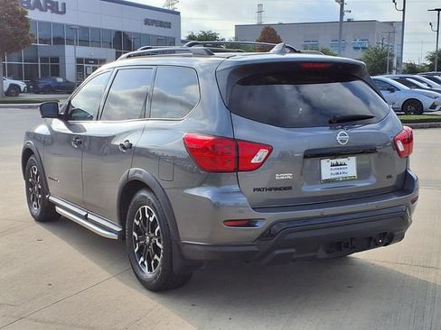 Used 2020 Nissan Pathfinder SL FWD image 2