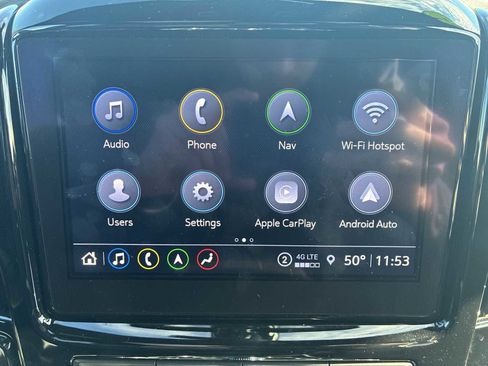 Used 2022 Chevrolet Traverse Premier image 13