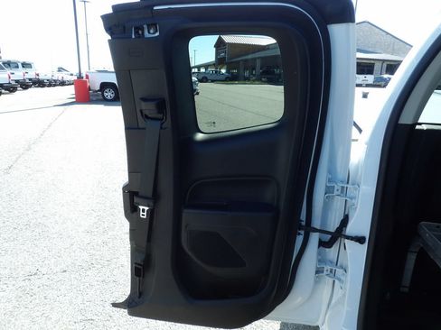 Used 2022 Chevrolet Colorado LT w/ Fleet Safety Package RWD image 30