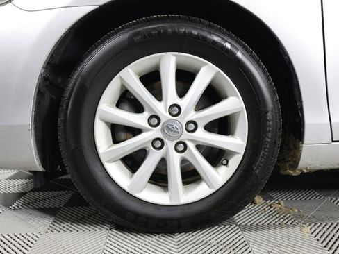 Used 2011 Toyota Camry XLE image 9