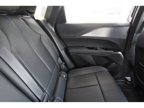 New 2027 Cadillac Lyriq Luxury AWD/4WD image 11