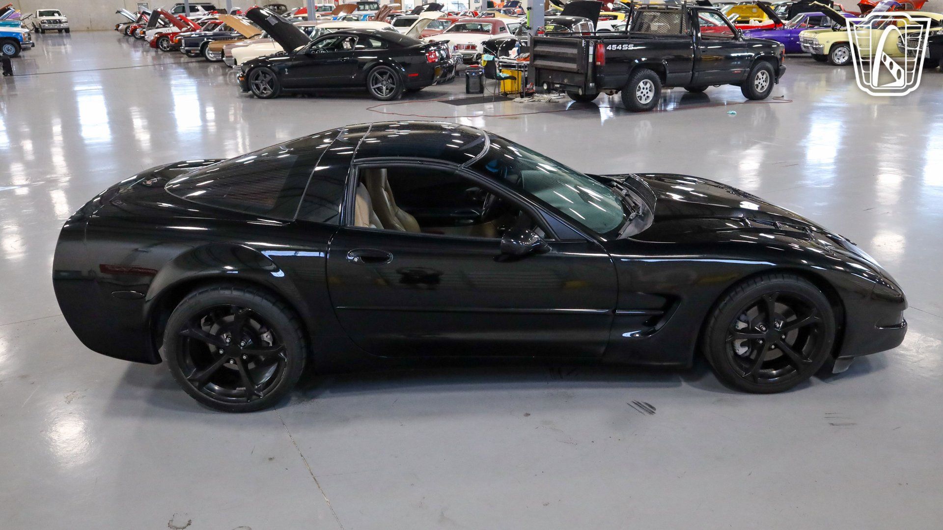 Used 1999 Chevrolet Corvette Coupe w/ Roof Pkg RWD image 34