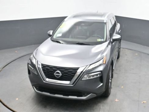 Used 2022 Nissan Rogue SL w/ SL Premium Package image 19