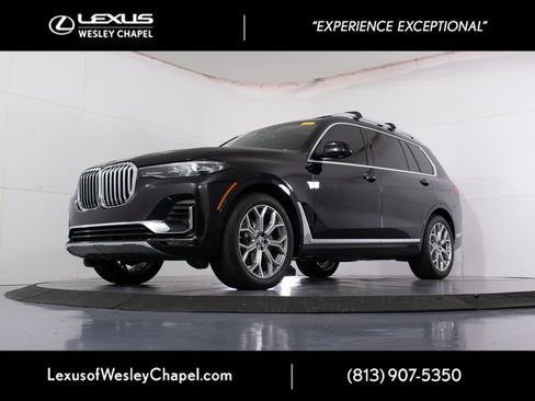 Used 2022 BMW X7 xDrive40i w/ Parking Assistance Package AWD/4WD image 8