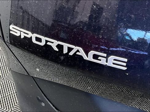 New 2026 Kia Sportage EX image 10