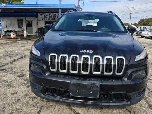 Used 2015 Jeep Cherokee Sport w/ Sport Appearance Group image 4