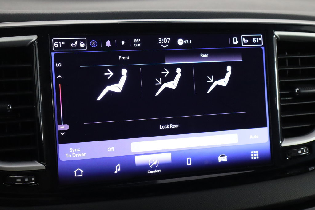 Used 2025 Chrysler Pacifica Select FWD image 35