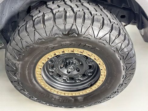 Used 2022 Ford Bronco Badlands w/ Sasquatch Package AWD/4WD image 35