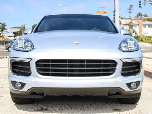Used 2016 Porsche Cayenne AWD/4WD image 10