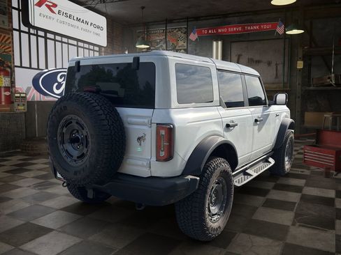 Used 2025 Ford Bronco Badlands AWD/4WD image 6