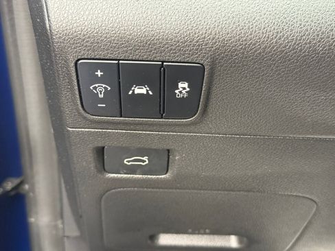 Used 2023 Kia K5 GT-Line image 32