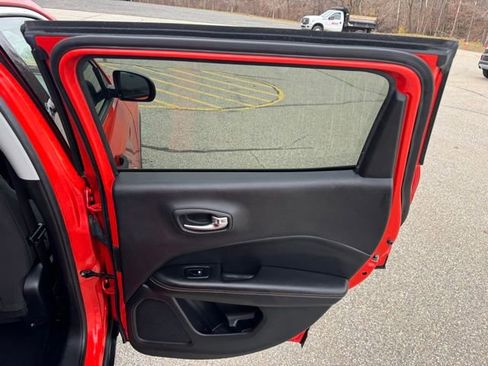 Used 2021 Jeep Compass Sport image 15