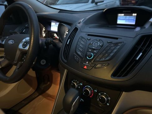 Used 2014 Ford Escape SE image 10