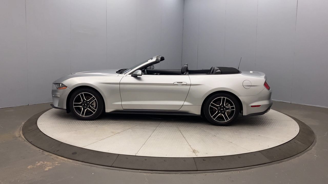 Used 2023 Ford Mustang Premium RWD image 2