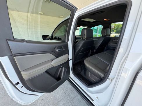 Used 2023 Chevrolet Colorado ZR2 w/ ZR2 Convenience Package III AWD/4WD image 20