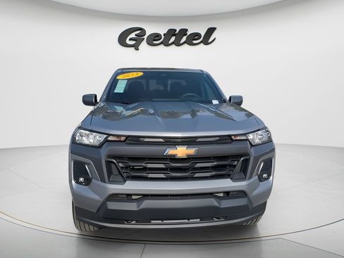 Used 2023 Chevrolet Colorado LT w/ LT Convenience Package image 3