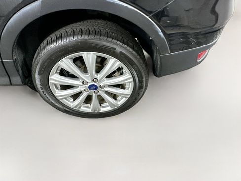 Used 2019 Ford Escape SEL image 11