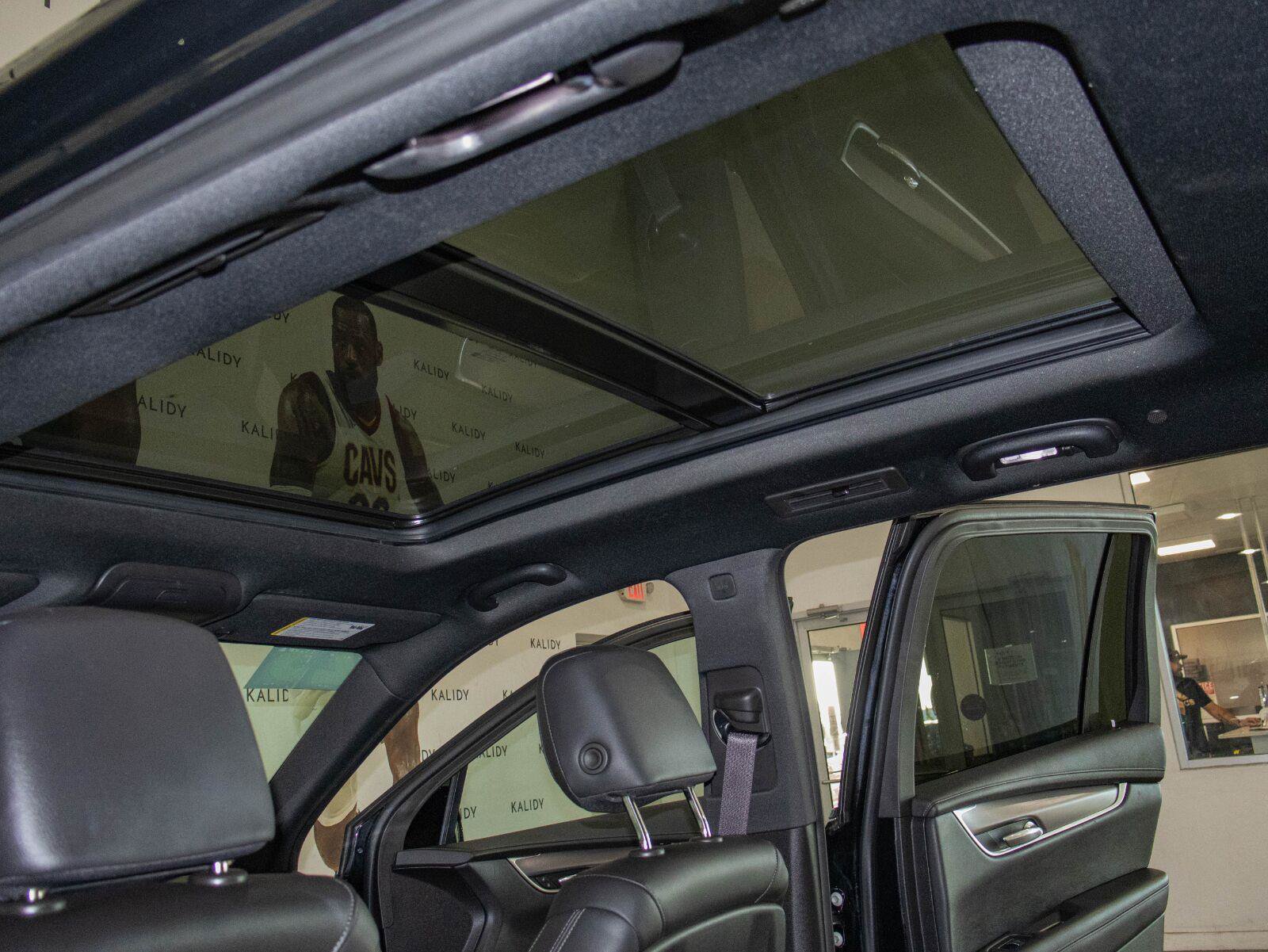 Used 2023 Cadillac XT6 Luxury FWD image 13