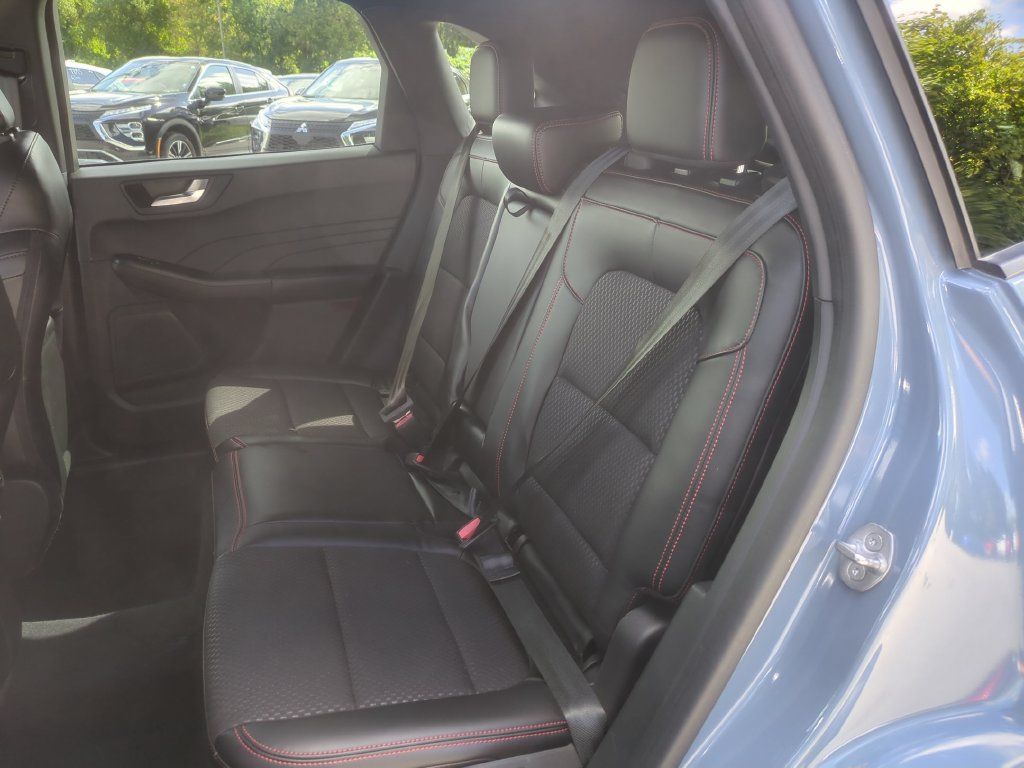 Used 2023 Ford Escape ST-Line w/ Tech Pack #1 AWD/4WD image 15