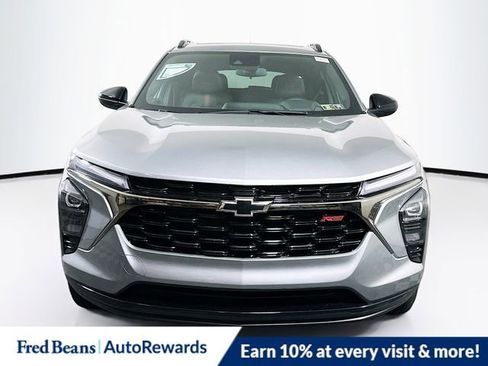 New 2026 Chevrolet Trax RS w/ Sunroof Package image 2