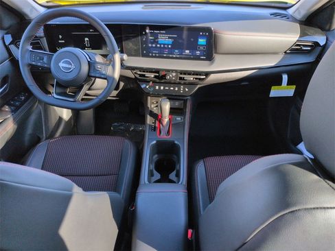 New 2026 Nissan Kicks SR w/ Cold Weather Package image 15