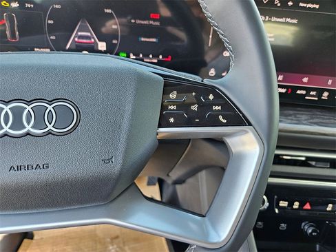 New 2025 Audi Q5 Premium Plus image 12