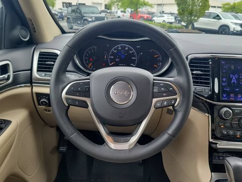 Used 2019 Jeep Grand Cherokee Limited RWD image 10