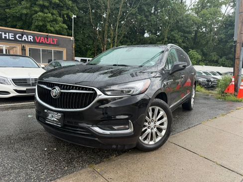 Used 2021 Buick Enclave Premium w/ Sun and Sites Package AWD/4WD image 3