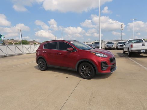 Used 2020 Kia Sportage S w/ S Premium Package FWD image 7