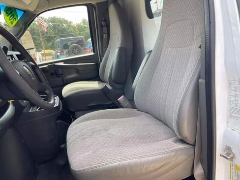 Used 2013 Chevrolet Express 3500 image 8