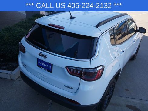 Used 2024 Jeep Compass Latitude image 16