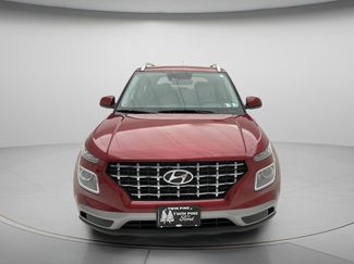 Used 2025 Hyundai Venue SEL FWD video 2