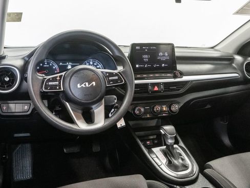 Used 2024 Kia Forte LXS FWD image 7
