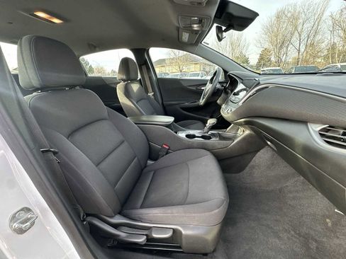 Used 2024 Chevrolet Malibu LT image 23