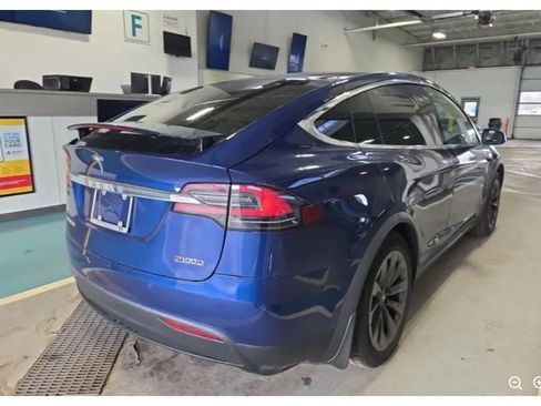 Used 2018 Tesla Model X P100D image 6