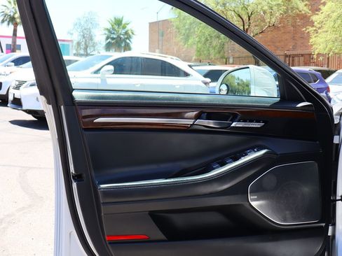 Used 2019 Genesis G90 5.0 Ultimate RWD image 39