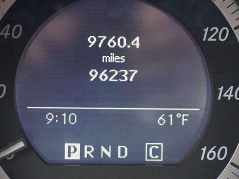 Used 2010 Mercedes-Benz C 300 4MATIC Sedan image 6