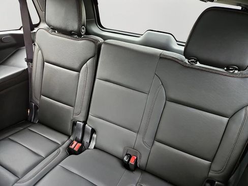 Used 2022 Chevrolet Tahoe High Country w/ Premium Package image 11