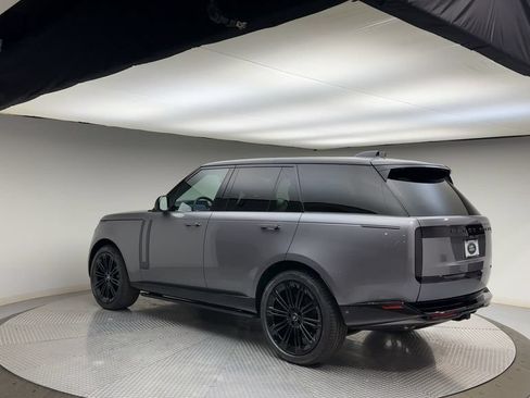 Certified 2025 Land Rover Range Rover Autobiography AWD/4WD image 6