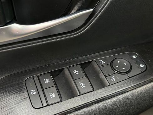 New 2026 Nissan Kicks SV image 18