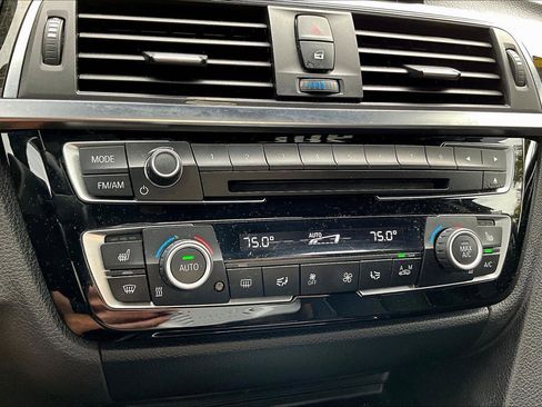 Used 2016 BMW 340i xDrive Sedan image 16